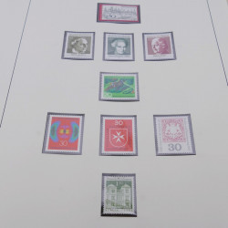 Collection timbres d'Allemagne RFA 1956-1977 neuf** en 2 albums Safe.