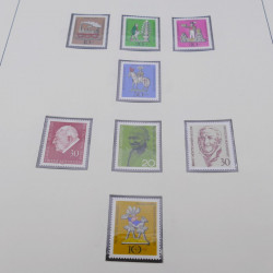 Collection timbres d'Allemagne RFA 1956-1977 neuf** en 2 albums Safe.