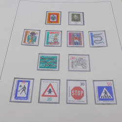 Collection timbres d'Allemagne RFA 1956-1977 neuf** en 2 albums Safe.