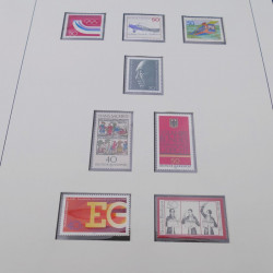 Collection timbres d'Allemagne RFA 1956-1977 neuf** en 2 albums Safe.
