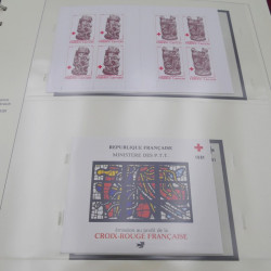 Collection carnets de France 1978-2002 neufs en album Safe.