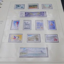 Collection timbres de France 1992-1997 neuf** complète en album Safe.