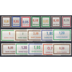 Sélection de 17 timbres fictifs de France neufs**.