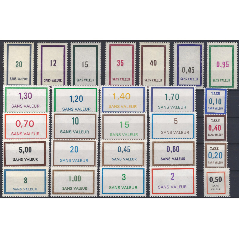 Sélection de 27 timbres fictifs de France neufs**.