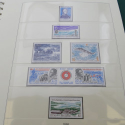 Collection timbres de T.A.A.F. 1948-2003 complet neuf** en 2 albums.