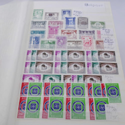 Collection timbres Idées Européennes neufs** en album.