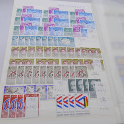 Collection timbres Idées Européennes neufs** en album.