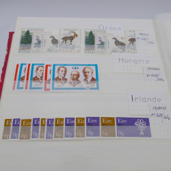 Collection timbres Idées Européennes neufs** en album.