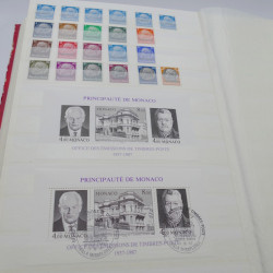 Collection timbres Idées Européennes neufs** en album.