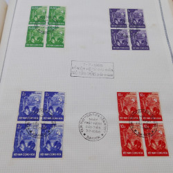 Lot de timbres de Vietnam neufs et oblitérés en 7 albums.