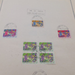 Lot de timbres de Vietnam neufs et oblitérés en 7 albums.
