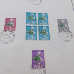 Lot de timbres de Vietnam neufs et oblitérés en 7 albums.