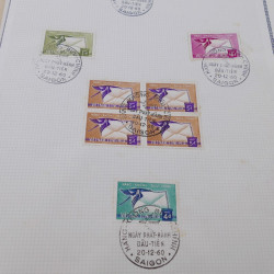 Lot de timbres de Vietnam neufs et oblitérés en 7 albums.