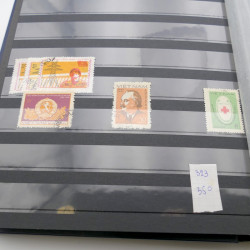 Lot de timbres de Vietnam neufs et oblitérés en 7 albums.