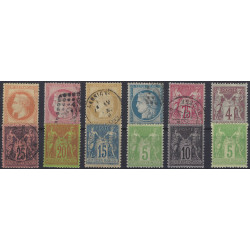 Classiques de France lot de 12 timbres neufs** / * et oblitérés.