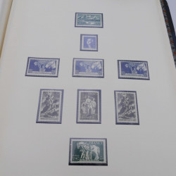 Collection timbres de France neufs 1940-1945 complet en album.