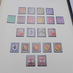 Collection timbres de France neufs 1940-1945 complet en album.
