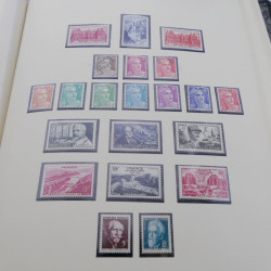 Collection timbres de France neufs 1946-1972 complet en album.