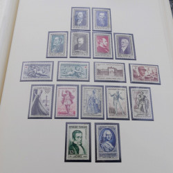 Collection timbres de France neufs 1946-1972 complet en album.