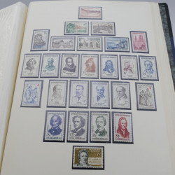 Collection timbres de France neufs 1946-1972 complet en album.