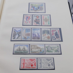 Collection timbres de France neufs 1946-1972 complet en album.
