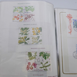 Lot massif de timbres de Monaco neufs et oblitérés en 6 albums.