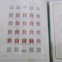 Lot massif de timbres de Monaco neufs et oblitérés en 6 albums.