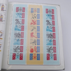 Lot massif de timbres de Monaco neufs et oblitérés en 6 albums.