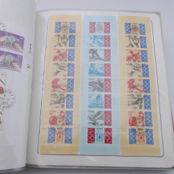 Lot massif de timbres de Monaco neufs et oblitérés en 6 albums.