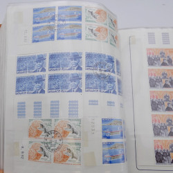 Lot massif de timbres de Monaco neufs et oblitérés en 6 albums.