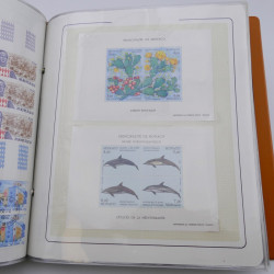 Lot massif de timbres de Monaco neufs et oblitérés en 6 albums.