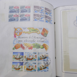 Lot massif de timbres de Monaco neufs et oblitérés en 6 albums.