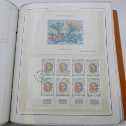Lot massif de timbres de Monaco neufs et oblitérés en 6 albums.