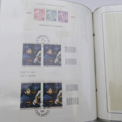 Lot massif de timbres de Monaco neufs et oblitérés en 6 albums.