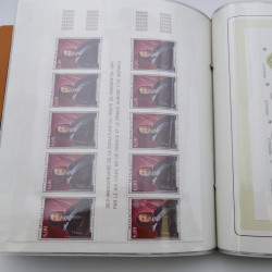 Lot massif de timbres de Monaco neufs et oblitérés en 6 albums.