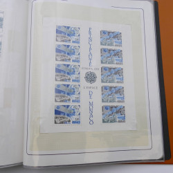 Lot massif de timbres de Monaco neufs et oblitérés en 6 albums.