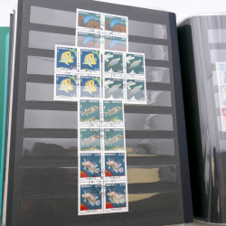 Lot massif de timbres de Monaco neufs et oblitérés en 6 albums.