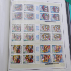 Lot massif de timbres de Monaco neufs et oblitérés en 6 albums.