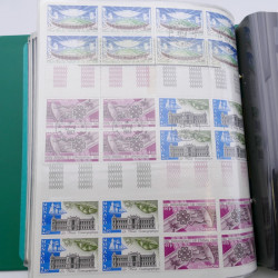 Lot massif de timbres de Monaco neufs et oblitérés en 6 albums.