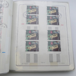 Lot massif de timbres de Monaco neufs et oblitérés en 6 albums.