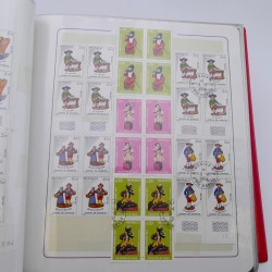 Lot massif de timbres de Monaco neufs et oblitérés en 6 albums.