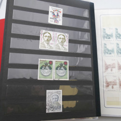 Lot massif de timbres de Monaco neufs et oblitérés en 6 albums.