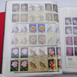 Lot massif de timbres de Monaco neufs et oblitérés en 6 albums.