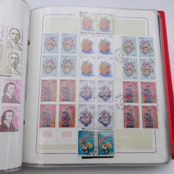 Lot massif de timbres de Monaco neufs et oblitérés en 6 albums.