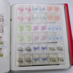 Lot massif de timbres de Monaco neufs et oblitérés en 6 albums.