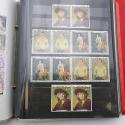 Lot massif de timbres de Monaco neufs et oblitérés en 6 albums.