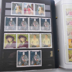 Lot massif de timbres de Monaco neufs et oblitérés en 6 albums.