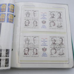 Lot massif de timbres de Monaco neufs et oblitérés en 6 albums.
