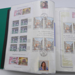 Lot massif de timbres de Monaco neufs et oblitérés en 6 albums.