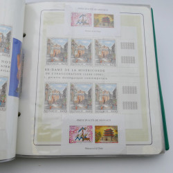 Lot massif de timbres de Monaco neufs et oblitérés en 6 albums.